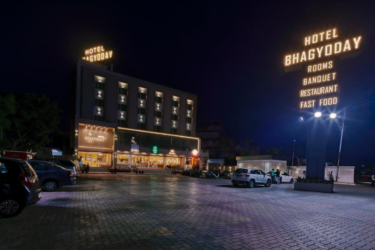 Hotel Bhagyoday Ahmedabad Exterior photo